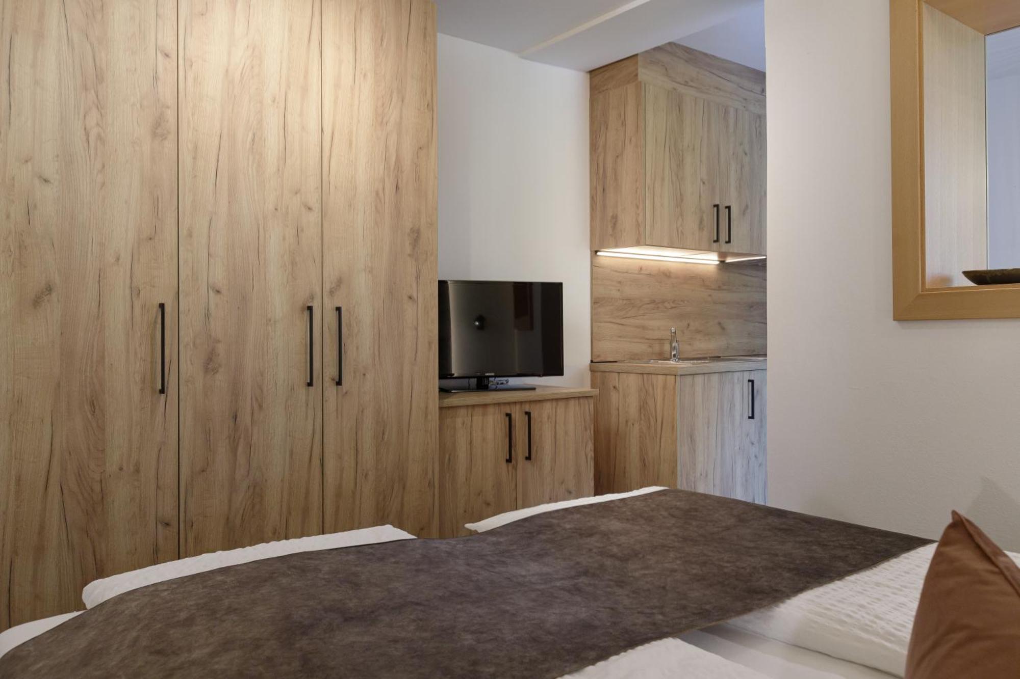 Family Aparthotel Winklwiese Olang Ngoại thất bức ảnh